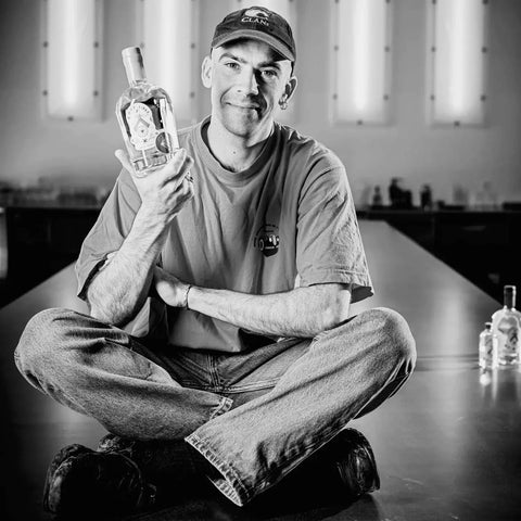 Portrait du propriétaire de la Distillerie Roue Libre